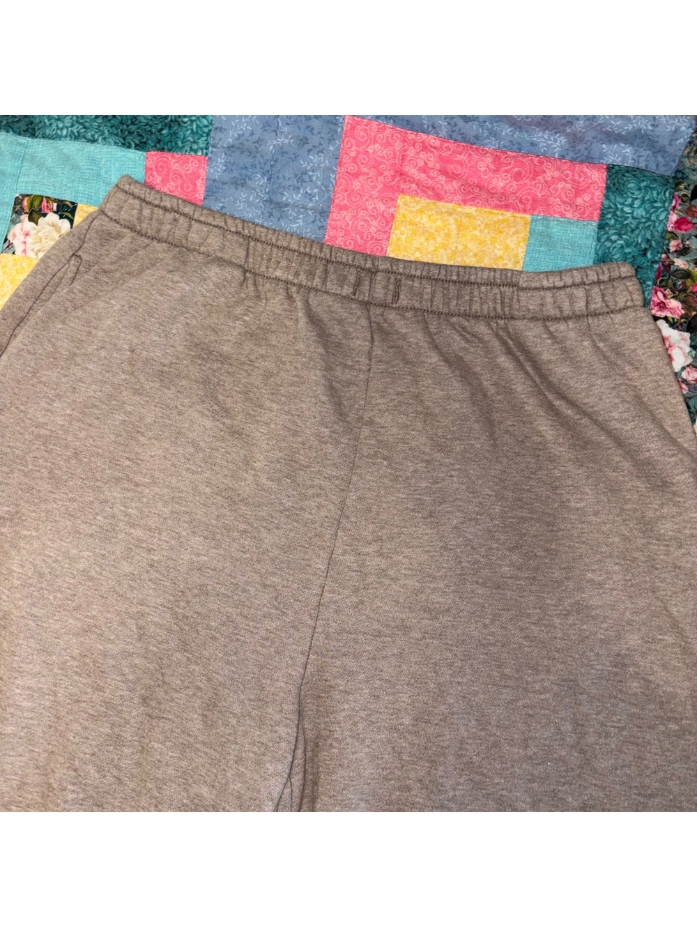 American Eagle AE Woman’s Medium Brown Sweatpants with Elastic Ankles - Picture 5 of 8